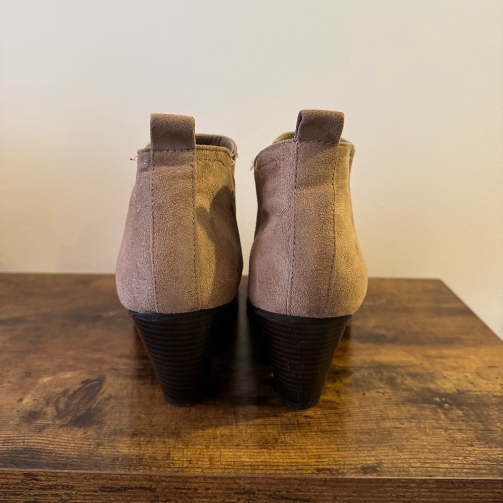 Pierre Dumas Suede Tan Ankle Booties - Picture 3 of 5
